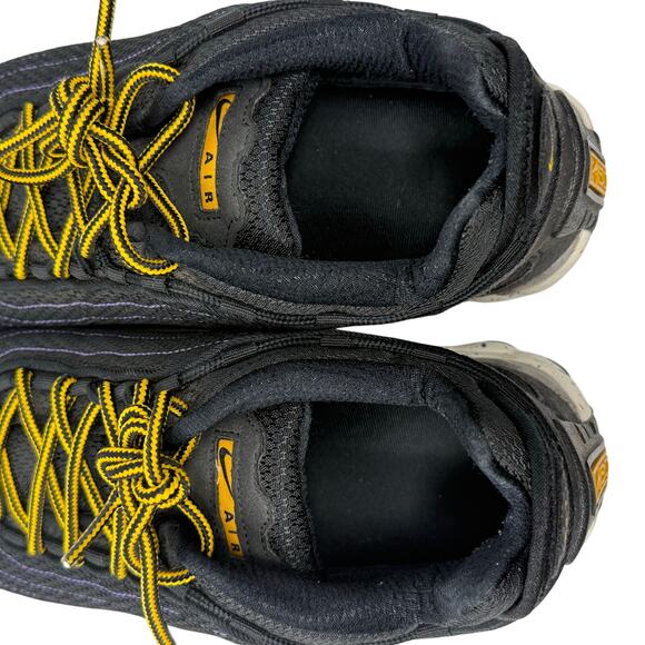 Nike Men’s 8.5 ACG Air Skarn Black University Gold Sneakers CD2189-002